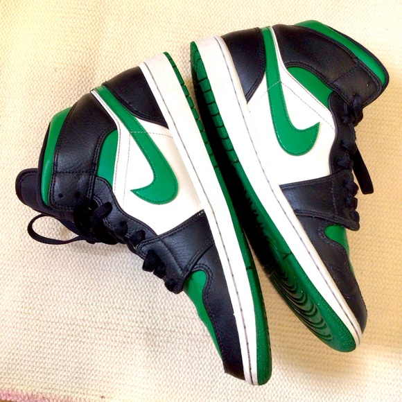 Nike Air Jordan 1 Green Toe Mids size 10 - Picture 2 of 10